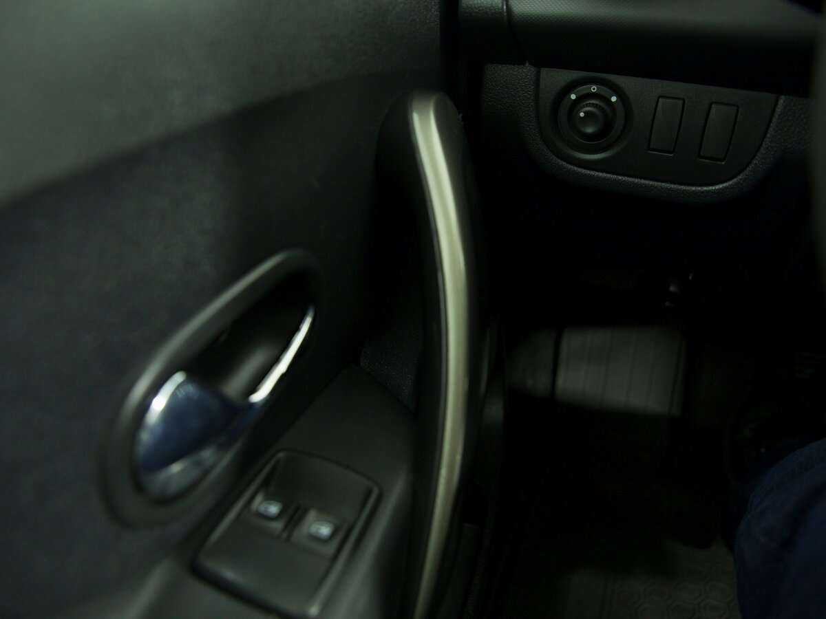 Купить Renault Logan с пробегом. Фото: #14