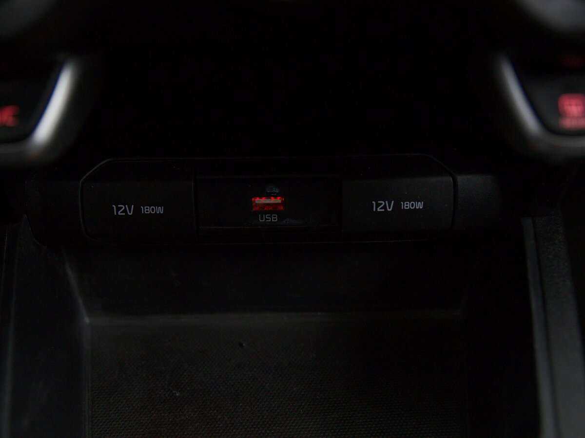 Купить Kia Rio с пробегом. Фото: #9