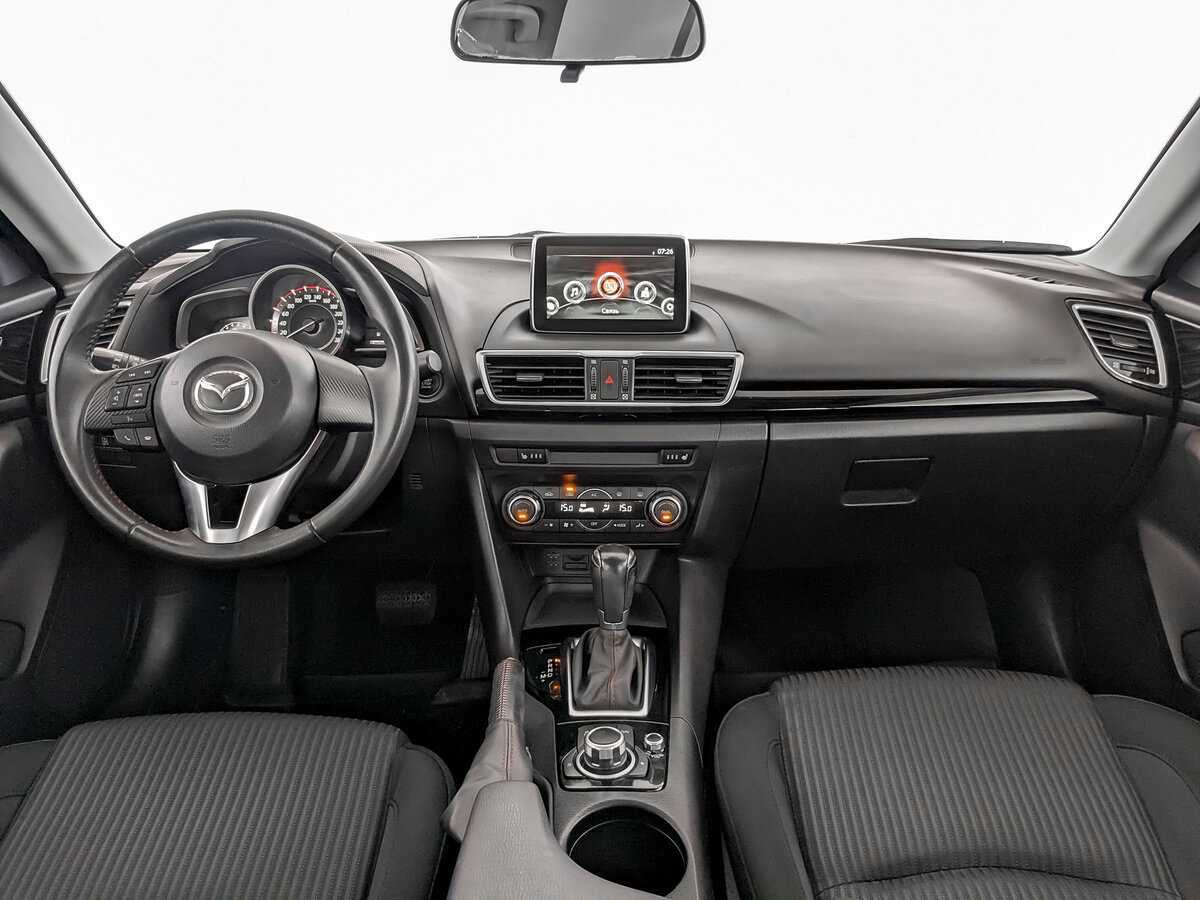 Купить Mazda 3 с пробегом. Фото: #11