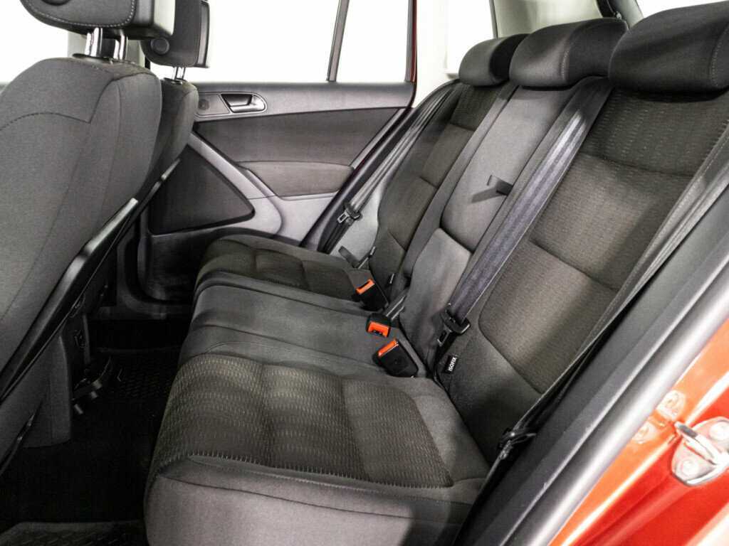 Купить Volkswagen Tiguan с пробегом. Фото: #9