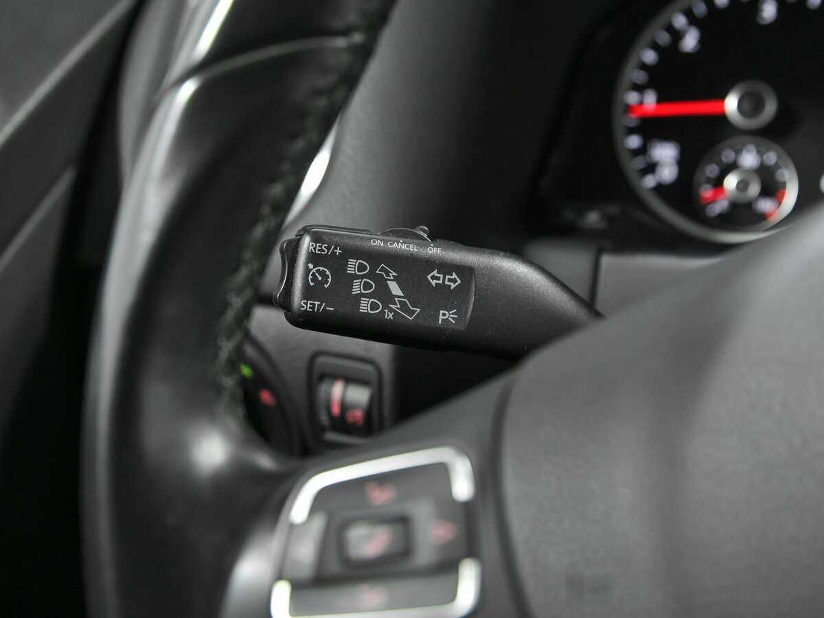 Купить Volkswagen Tiguan с пробегом. Фото: #8