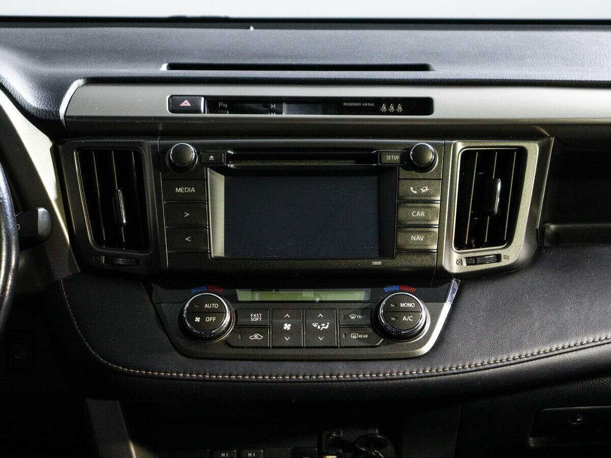 Купить Toyota RAV4 с пробегом. Фото: #10