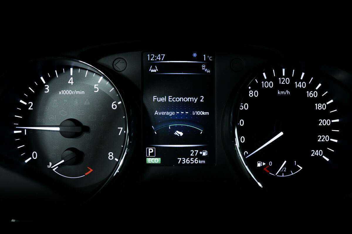 Купить Nissan X-Trail с пробегом. Фото: #9