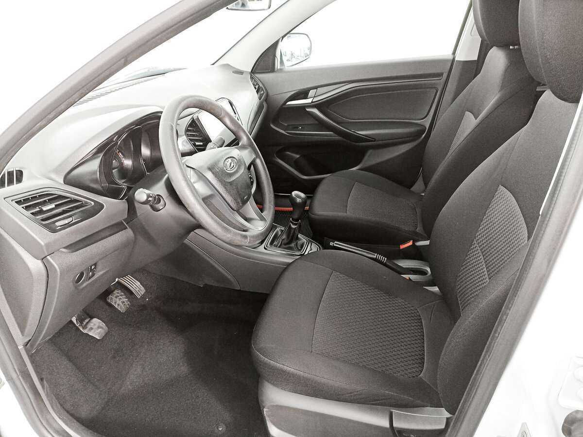 Купить Lada (ВАЗ) Vesta с пробегом. Фото: #11