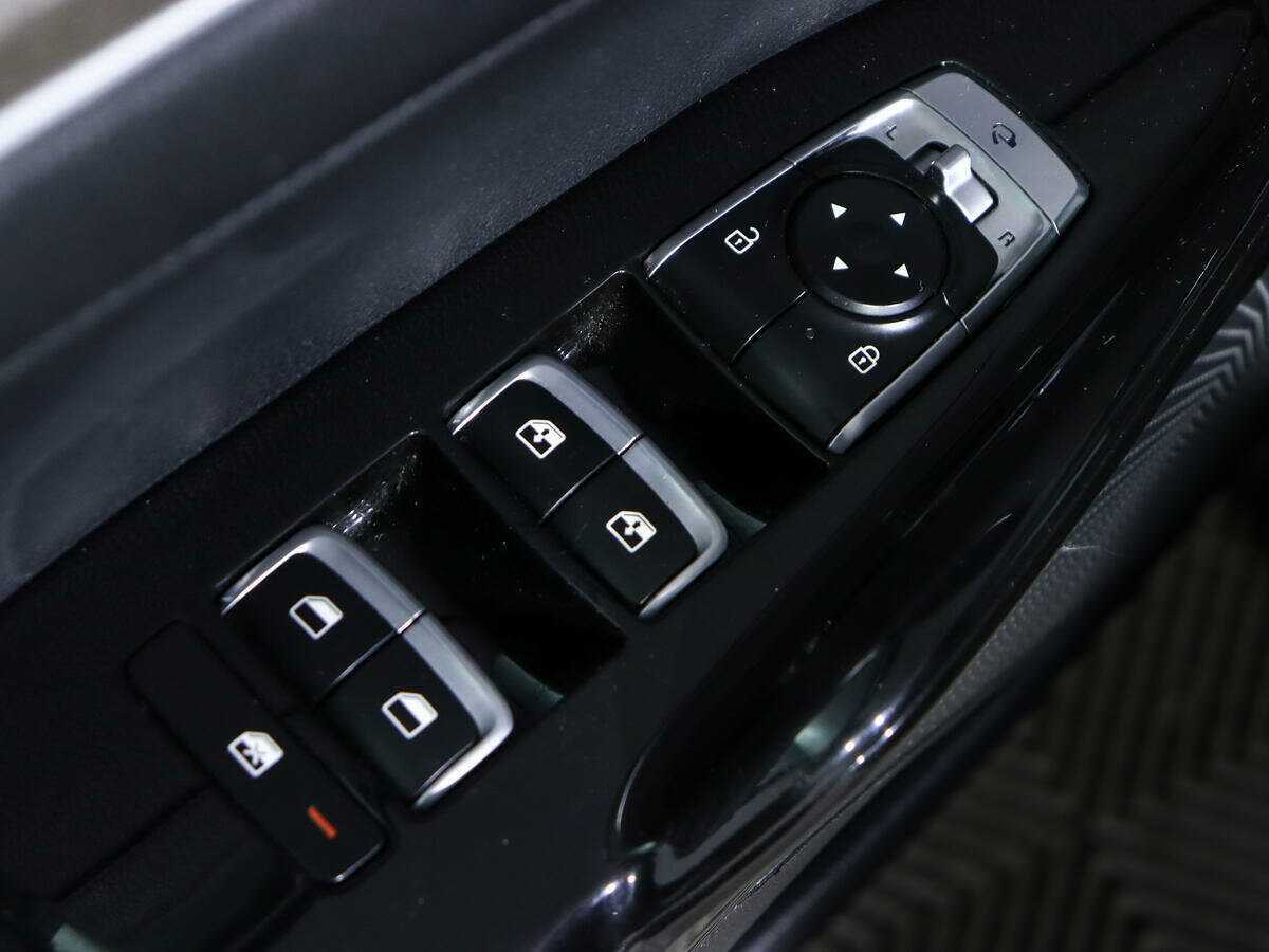 Купить Kia K5 с пробегом. Фото: #15