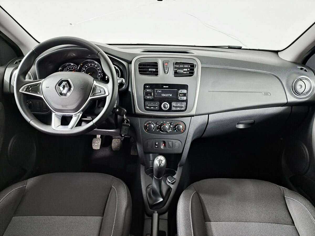 Купить Renault Sandero с пробегом. Фото: #11