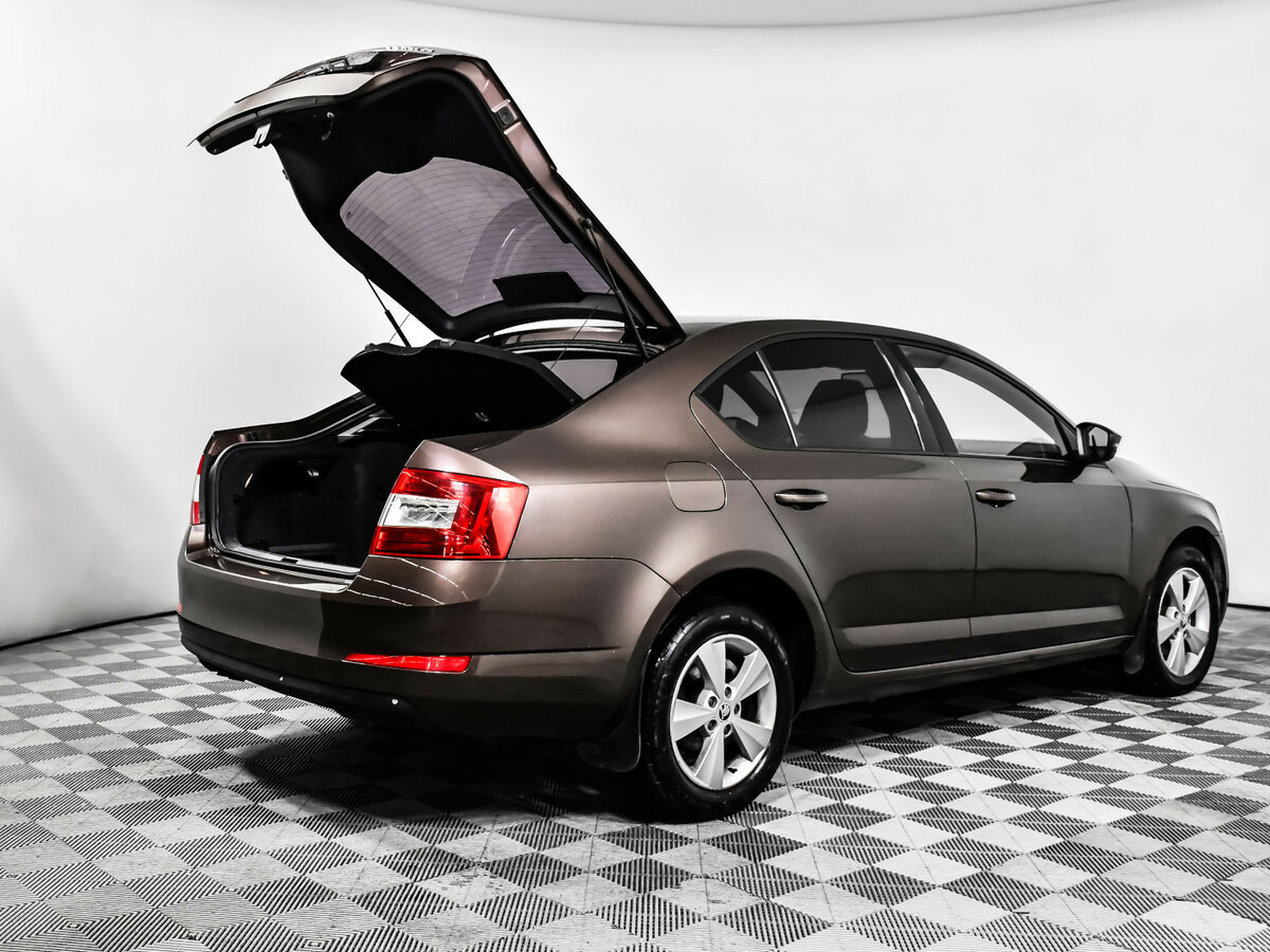Купить Skoda Octavia с пробегом. Фото: #14