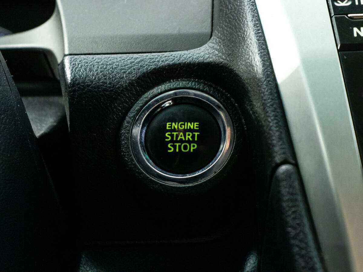 Купить Toyota Camry с пробегом. Фото: #19