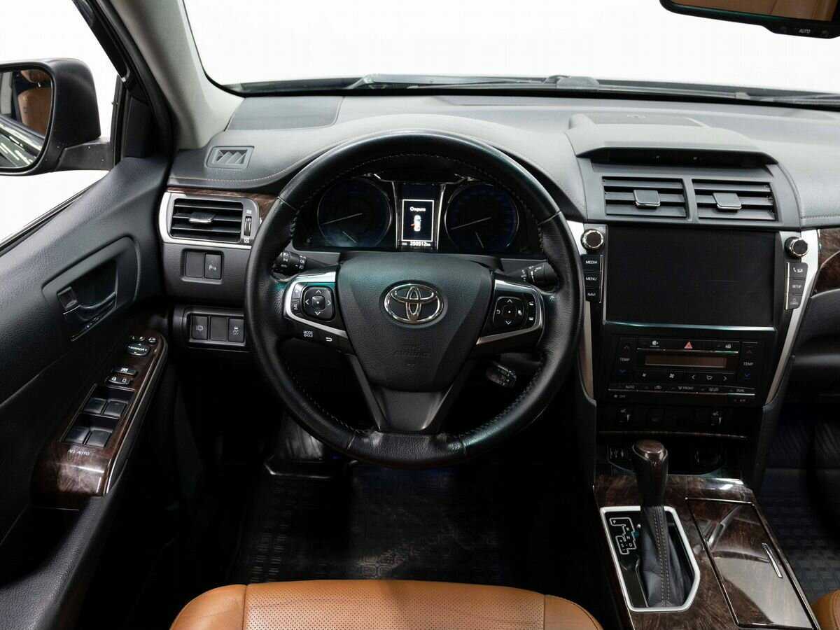 Купить Toyota Camry с пробегом. Фото: #15