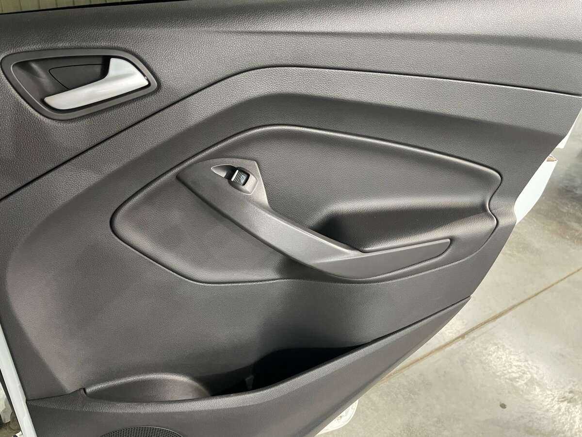 Купить Ford Kuga с пробегом. Фото: #27