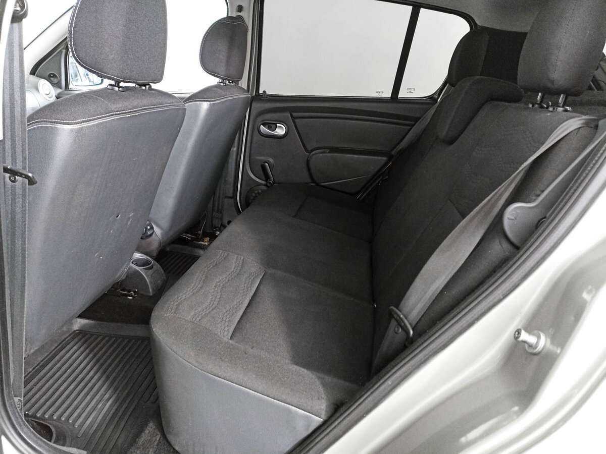 Купить Renault Sandero с пробегом. Фото: #9