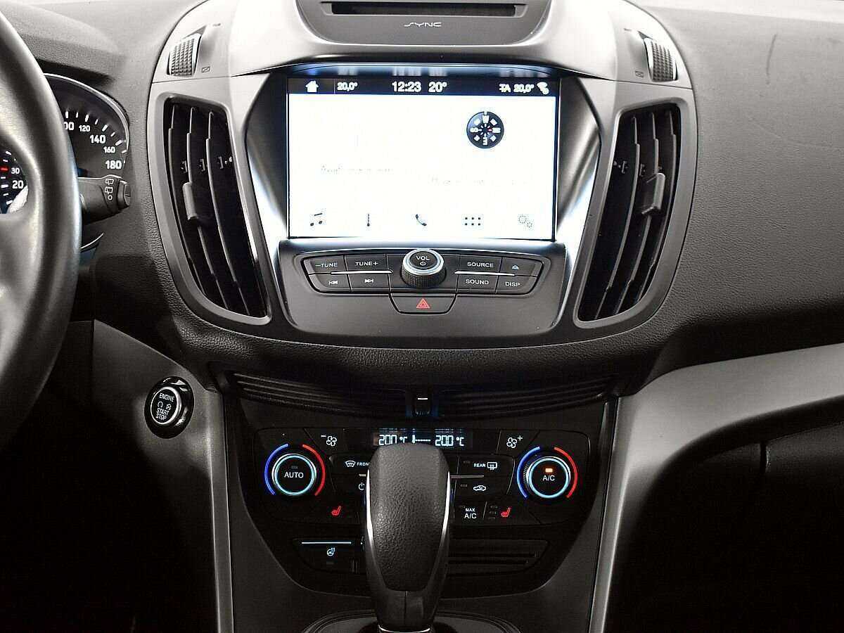 Купить Ford Kuga с пробегом. Фото: #15