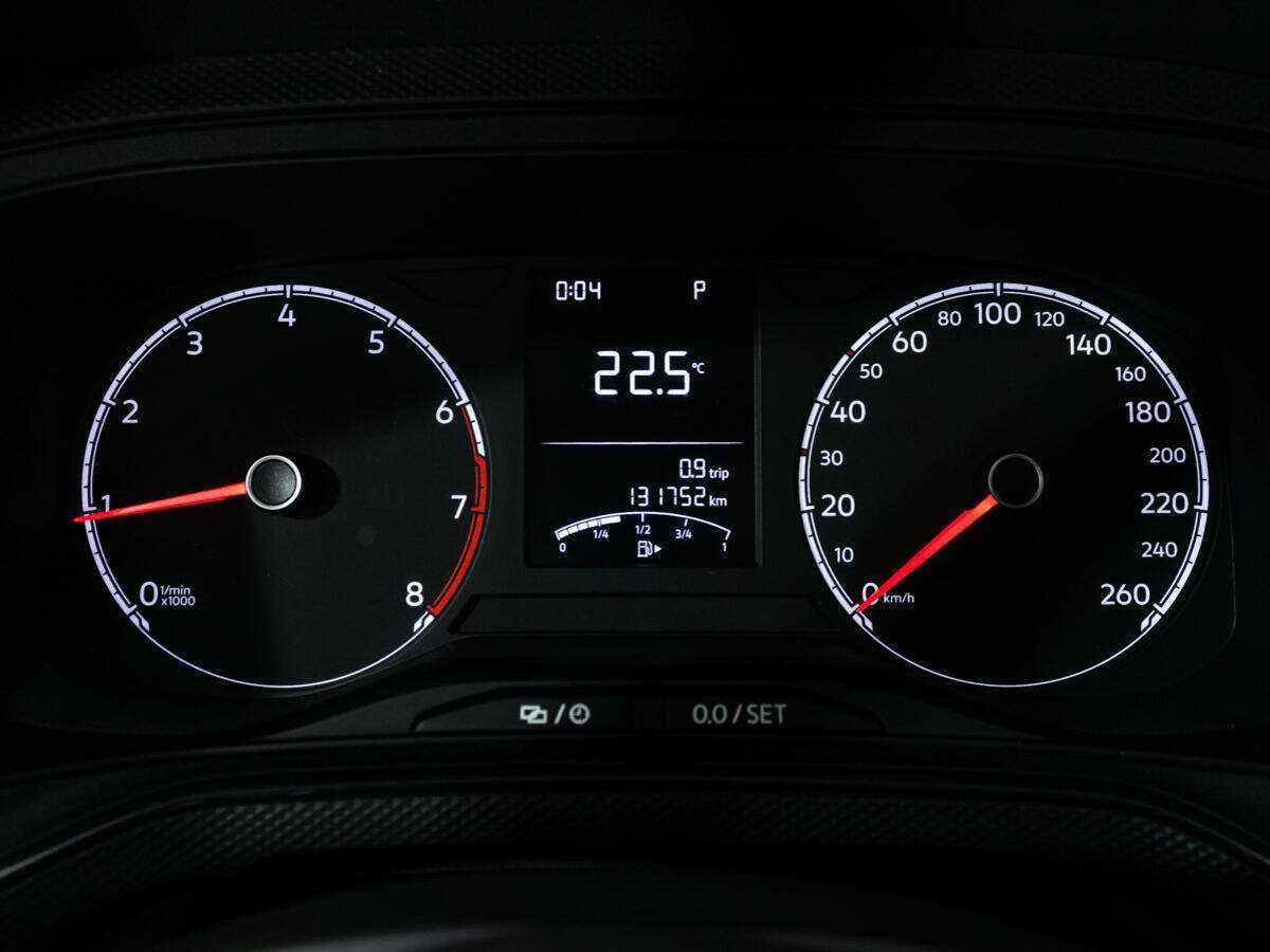 Купить Volkswagen Polo с пробегом. Фото: #11