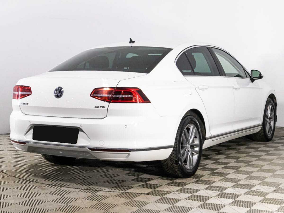 Купить Volkswagen Passat с пробегом. Фото: #4