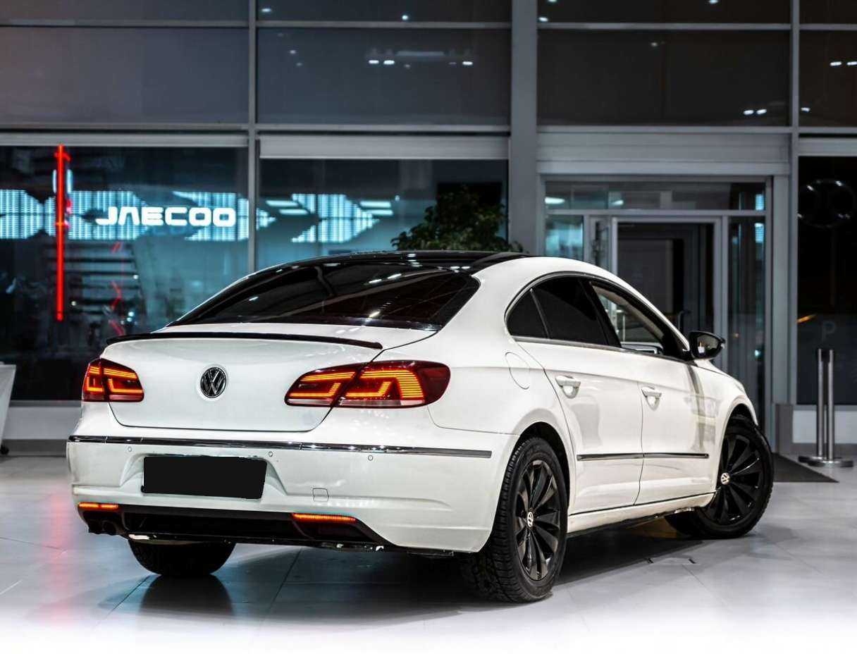 Купить Volkswagen Passat CC с пробегом. Фото: #2