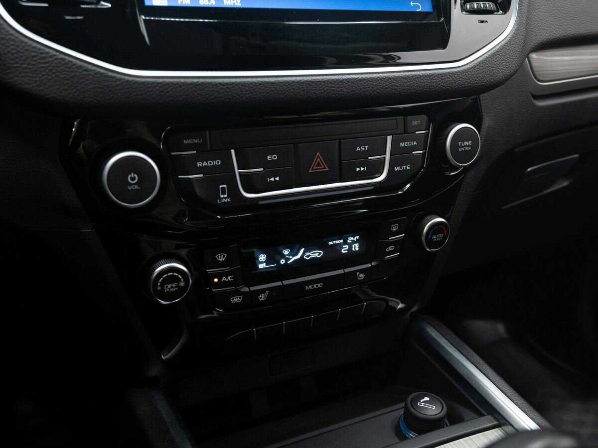 Купить Geely Emgrand X7 с пробегом. Фото: #19