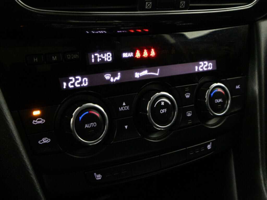 Купить Mazda 6 с пробегом. Фото: #14