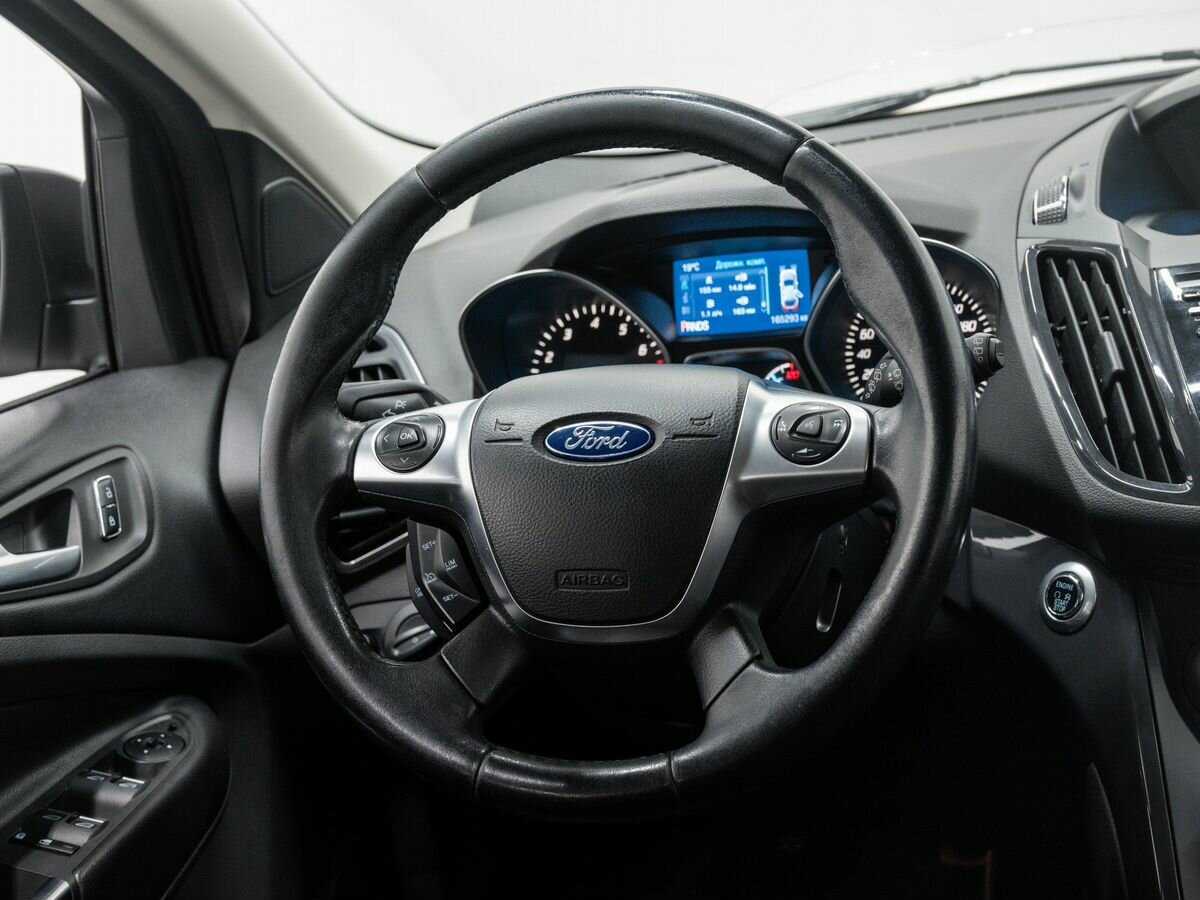 Купить Ford Kuga с пробегом. Фото: #9