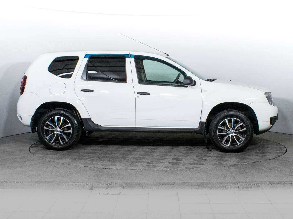 Купить Renault Duster с пробегом. Фото: #3