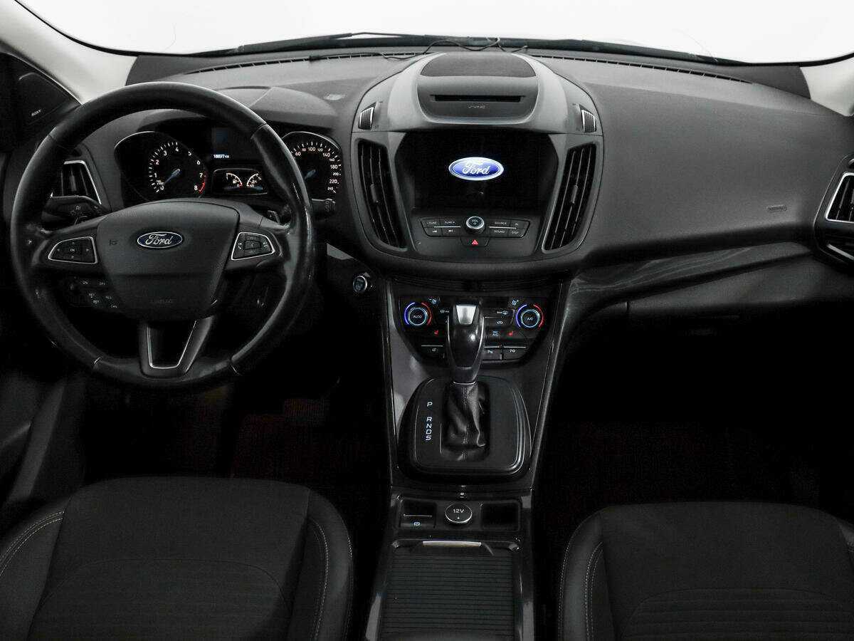 Купить Ford Kuga с пробегом. Фото: #10