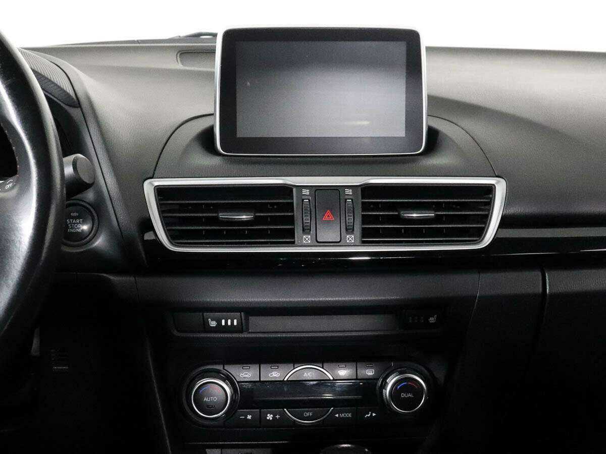 Купить Mazda 3 с пробегом. Фото: #10