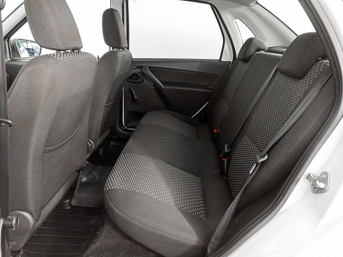 Купить Lada (ВАЗ) Granta с пробегом. Фото: #5