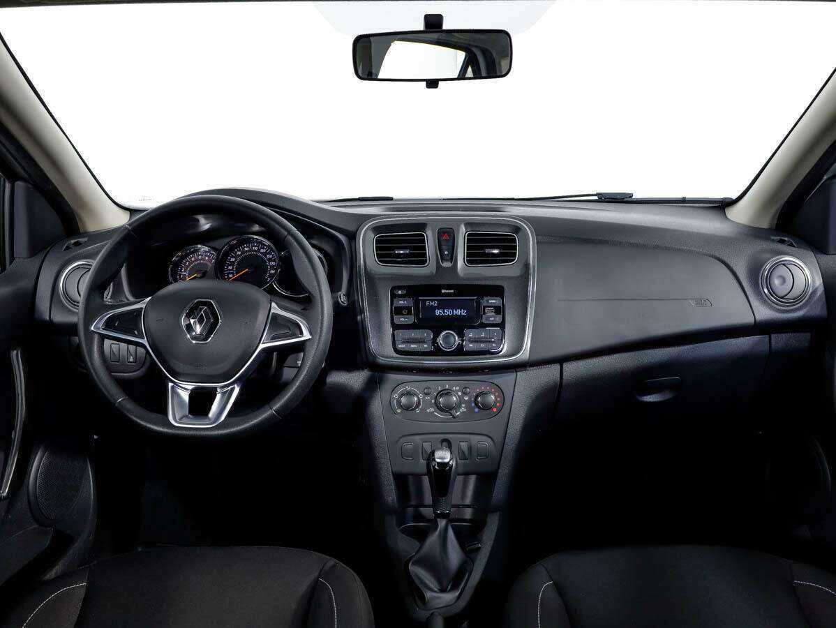 Купить Renault Logan с пробегом. Фото: #8