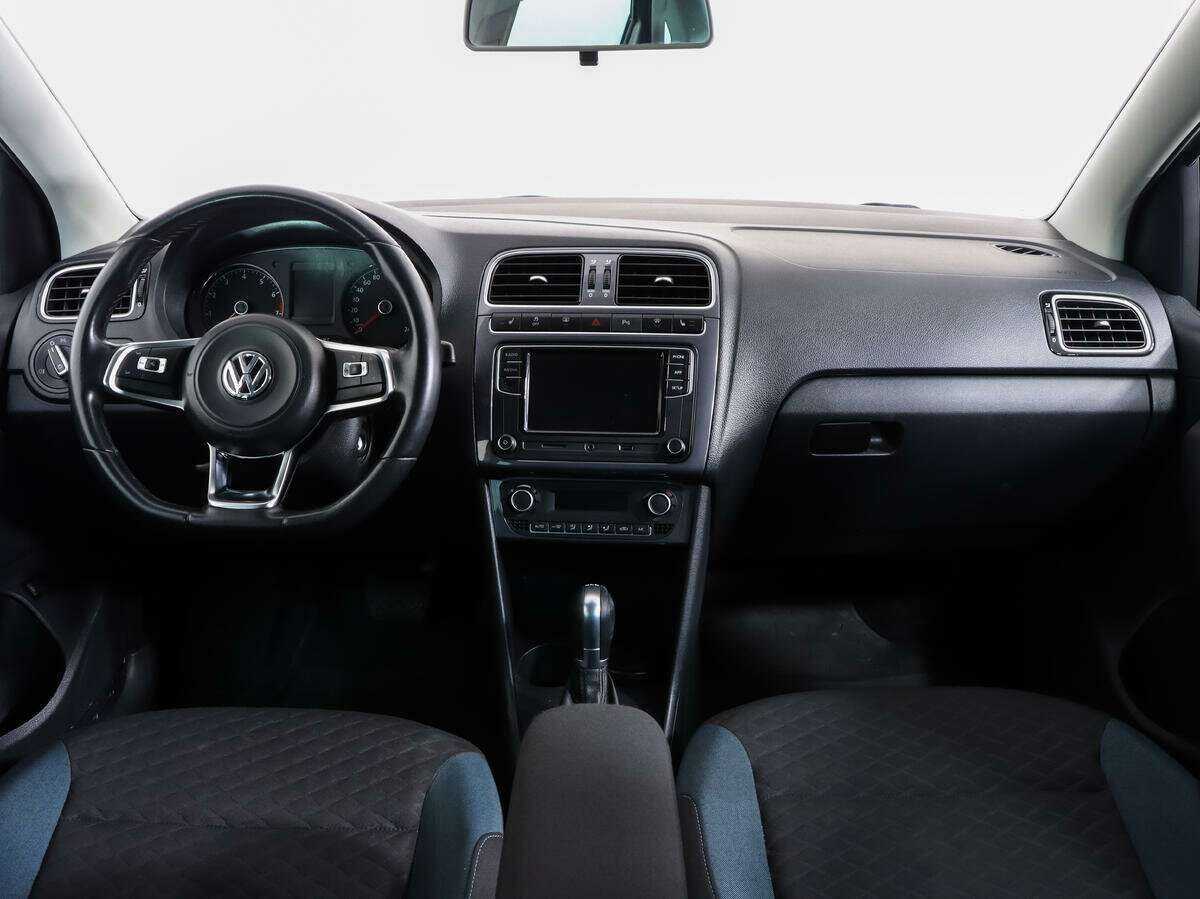 Купить Volkswagen Polo с пробегом. Фото: #7