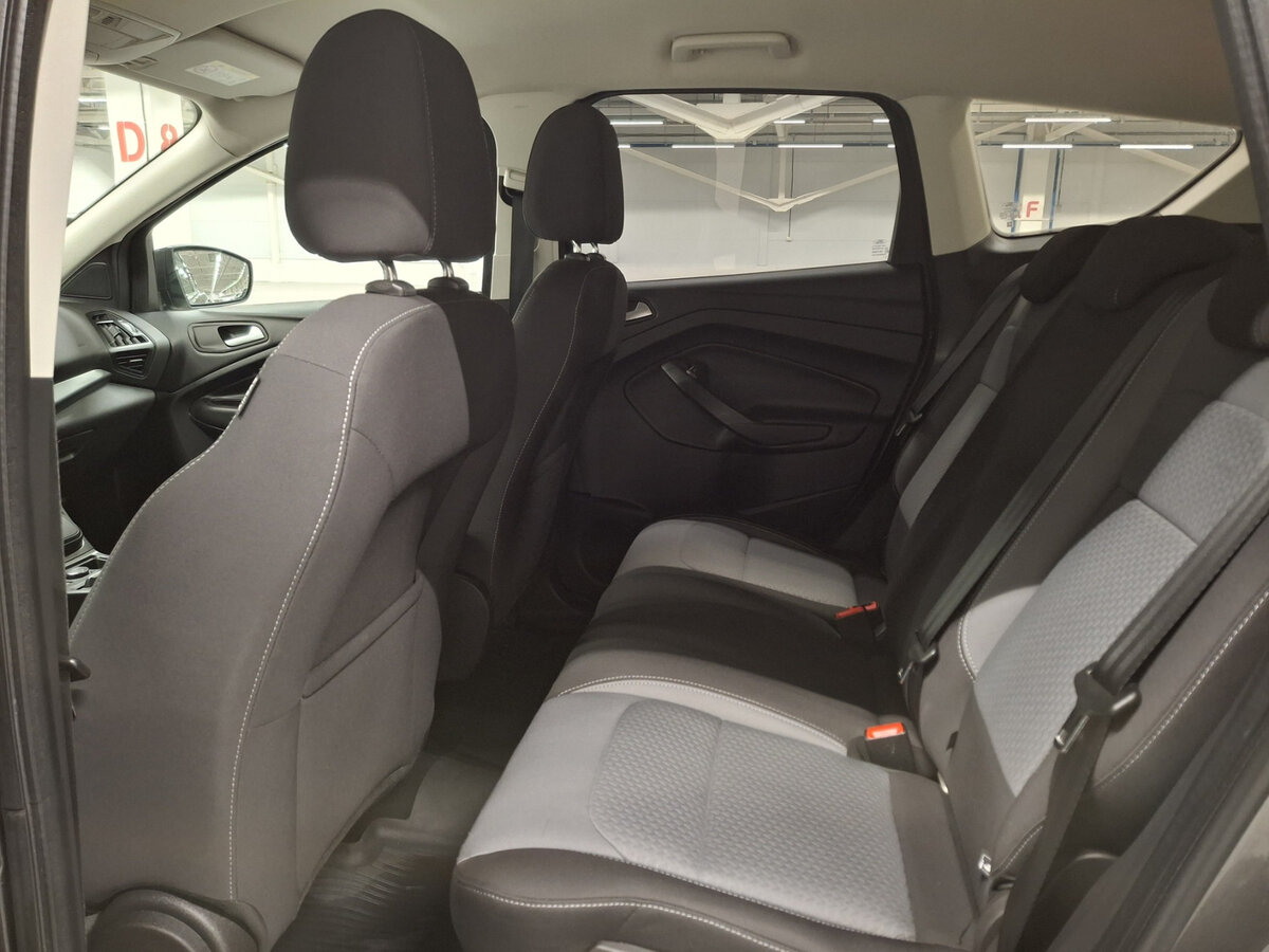 Купить Ford Kuga с пробегом. Фото: #11