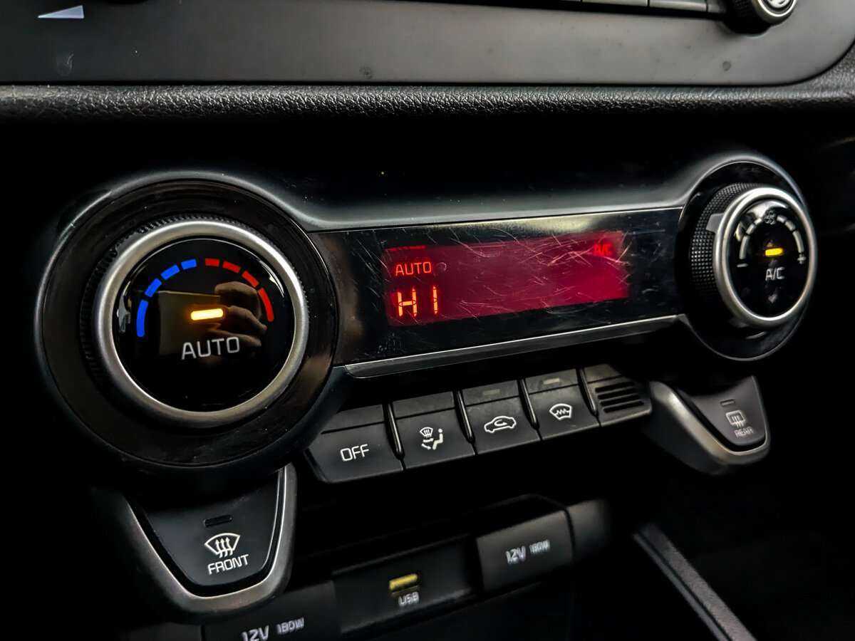 Купить Kia Rio с пробегом. Фото: #20