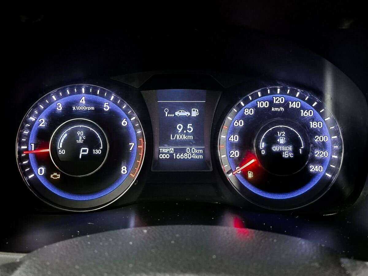 Купить Hyundai i40 с пробегом. Фото: #8