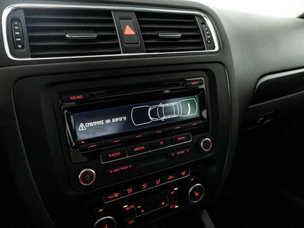 Купить Volkswagen Jetta с пробегом. Фото: #16