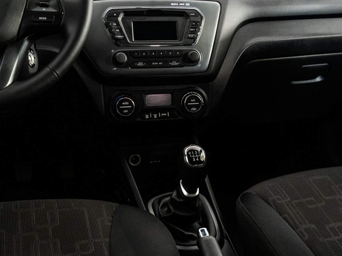 Купить Kia Rio с пробегом. Фото: #10