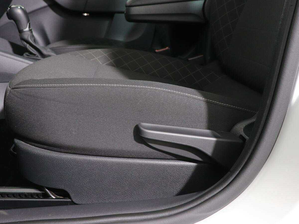 Купить Skoda Rapid с пробегом. Фото: #12