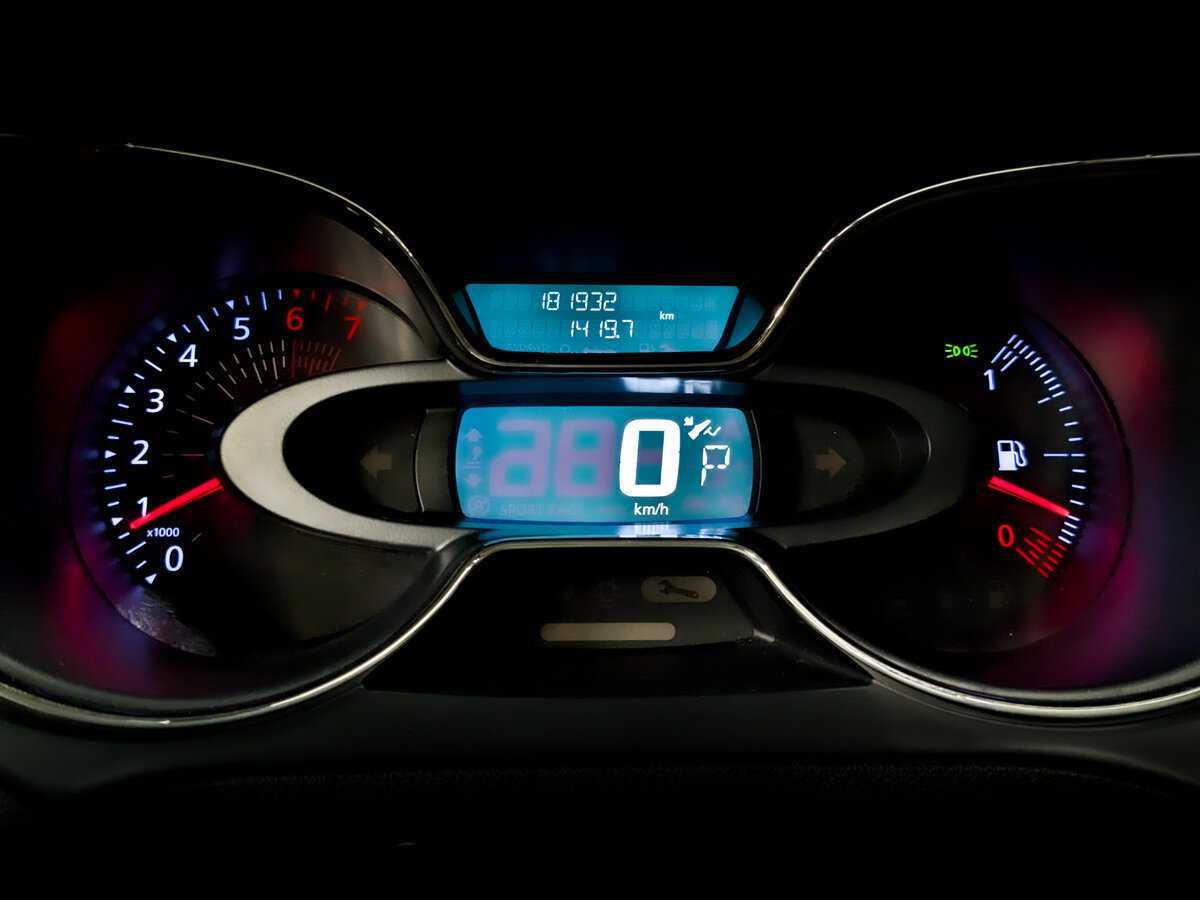 Купить Renault Kaptur с пробегом. Фото: #12