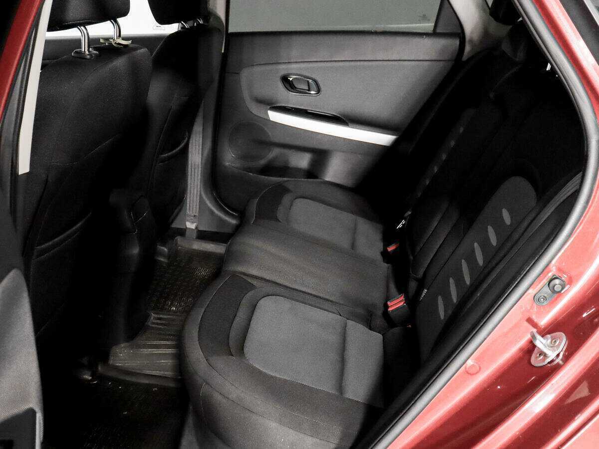 Купить Kia Ceed с пробегом. Фото: #9