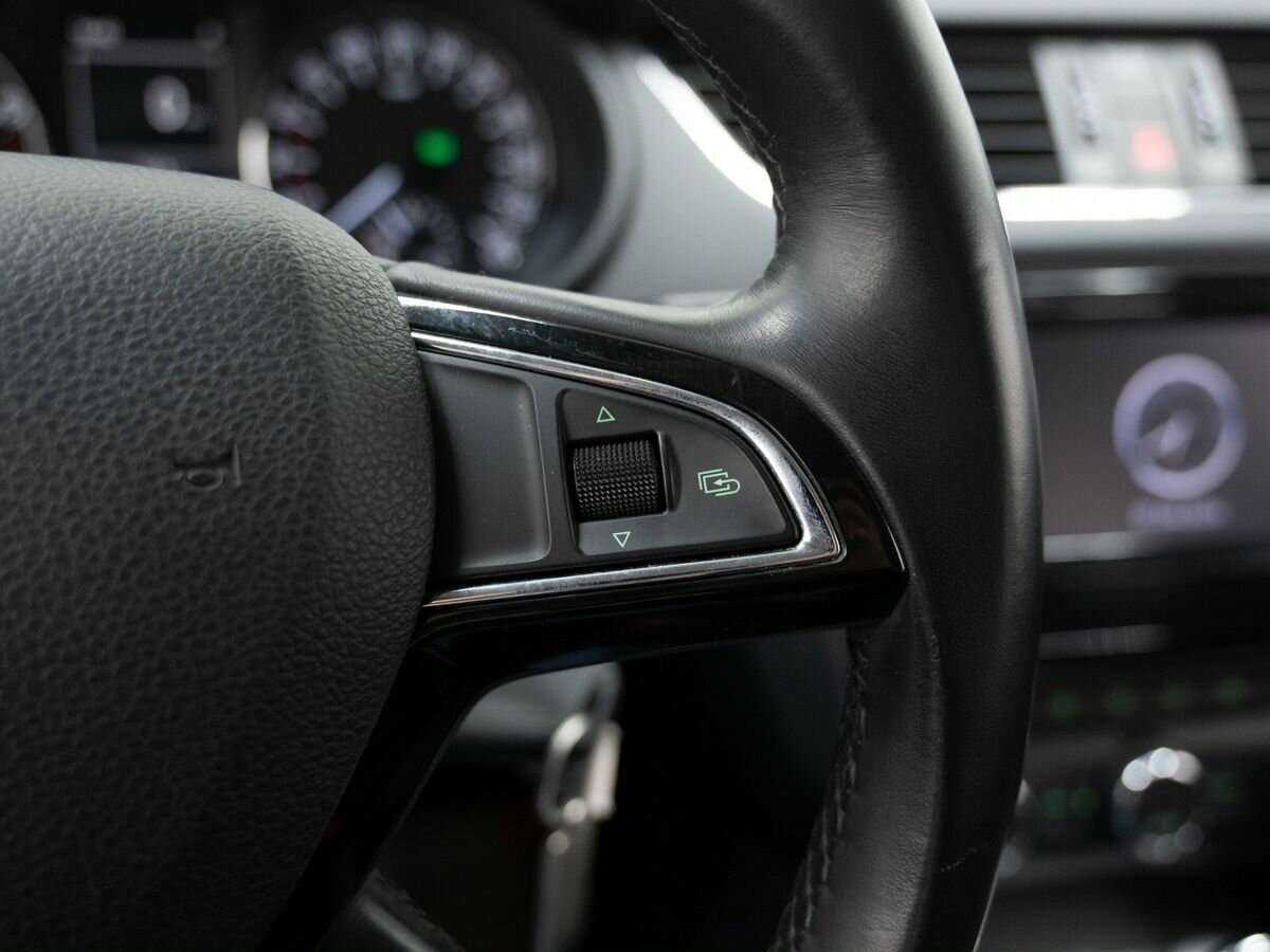 Купить Skoda Octavia с пробегом. Фото: #19