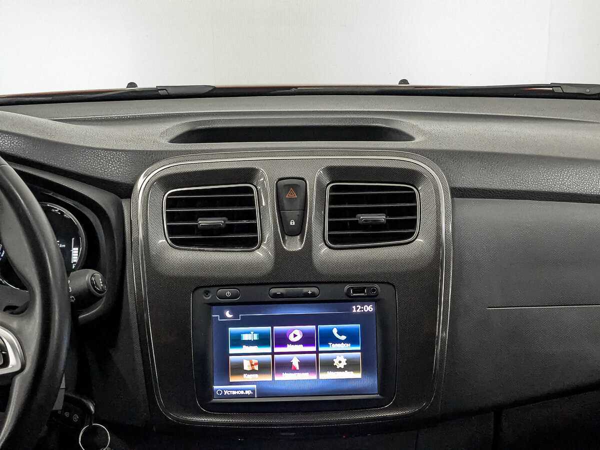 Купить Renault Sandero с пробегом. Фото: #14