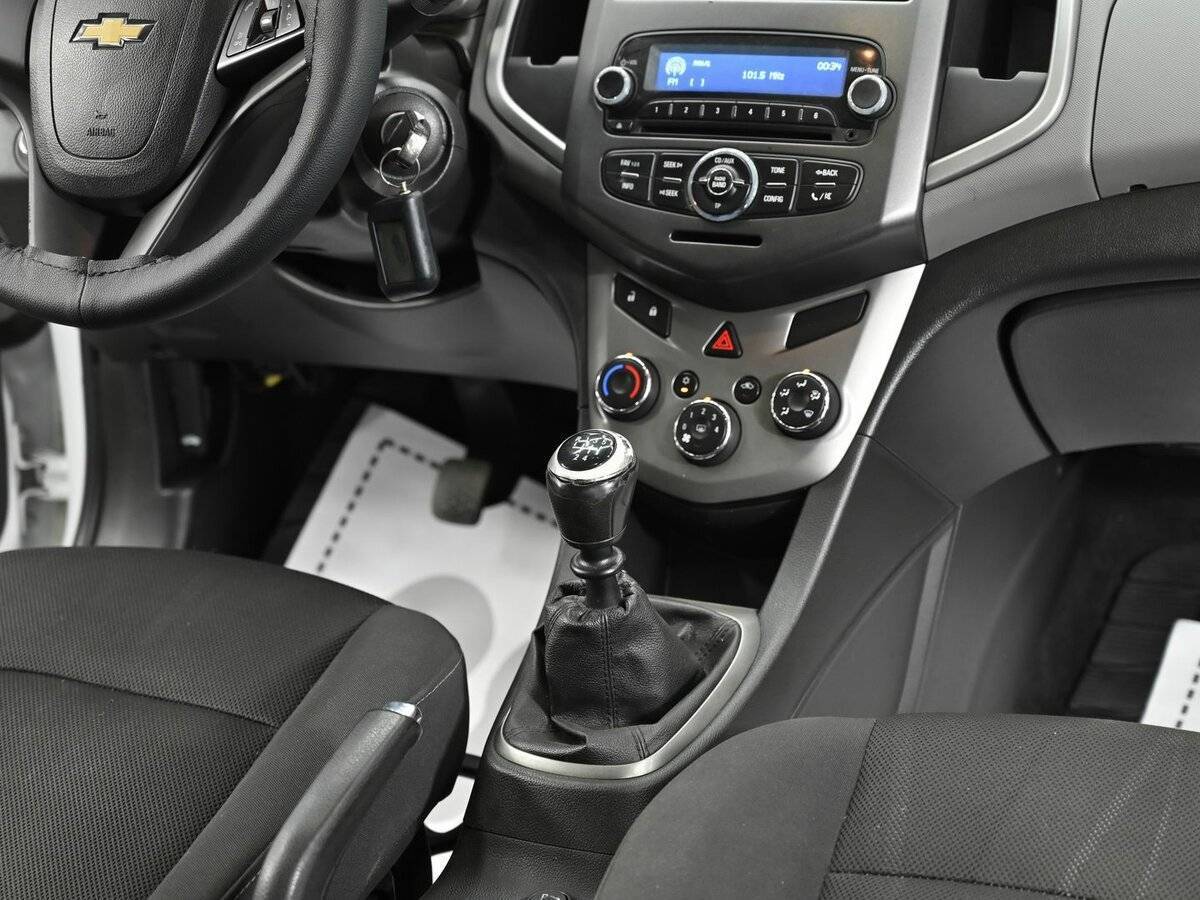 Купить Chevrolet Aveo с пробегом. Фото: #8