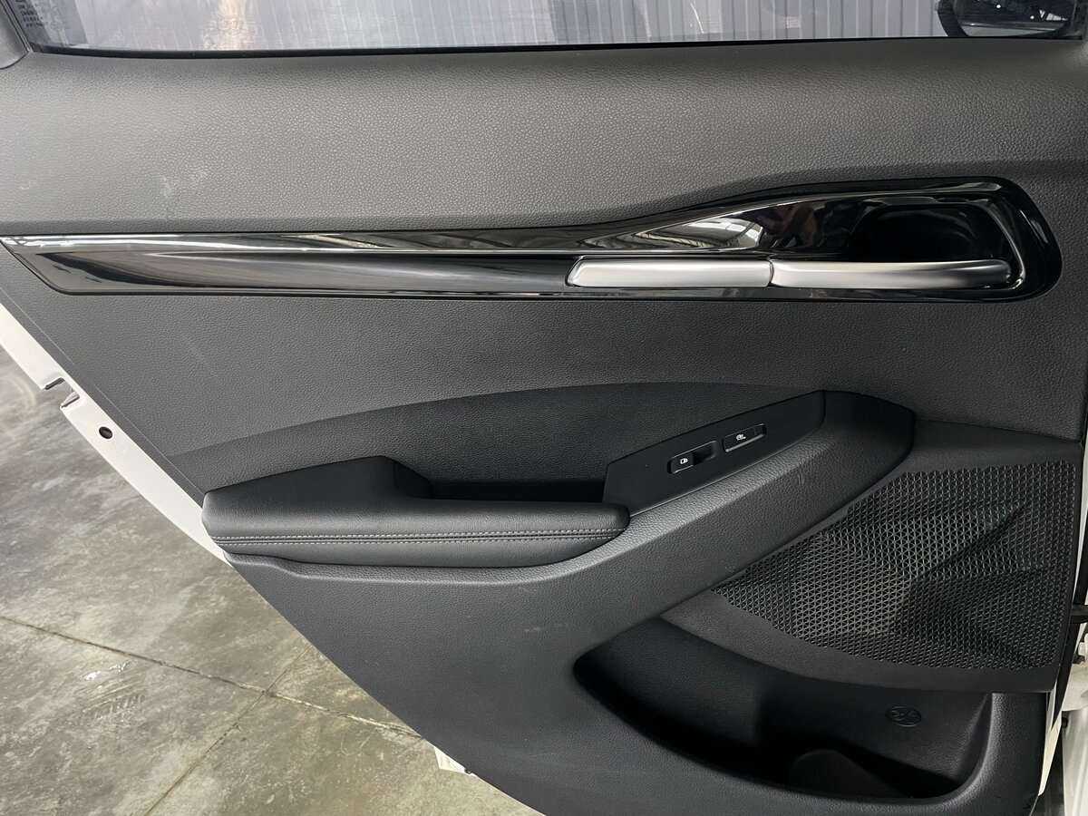 Купить Kia Seltos с пробегом. Фото: #21