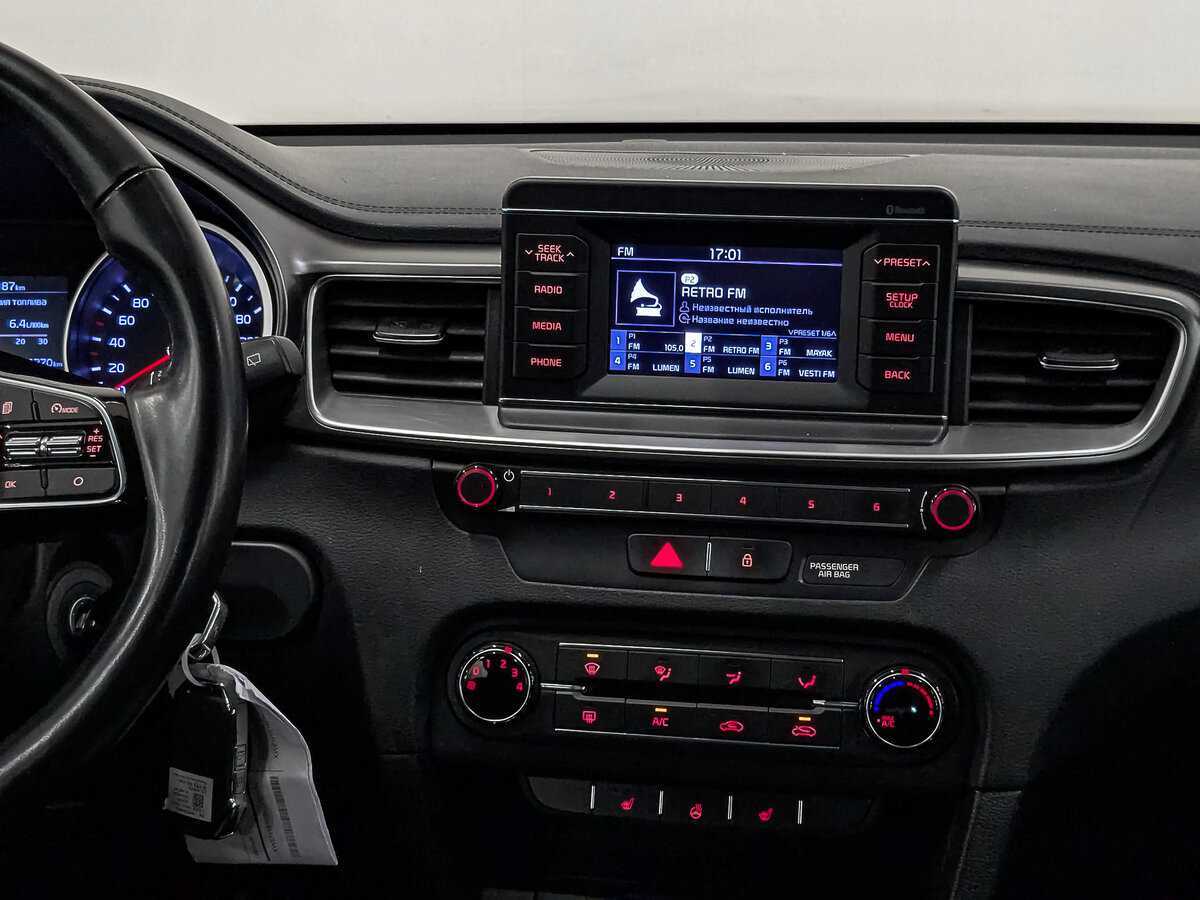 Купить Kia Ceed с пробегом. Фото: #14