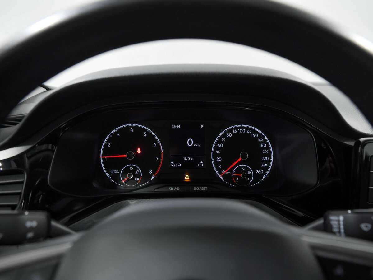 Купить Volkswagen Polo с пробегом. Фото: #6