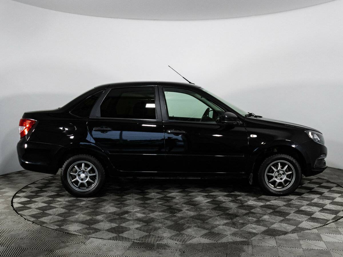 Купить Lada (ВАЗ) Granta с пробегом. Фото: #3