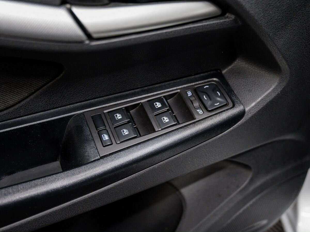 Купить Lada (ВАЗ) Vesta с пробегом. Фото: #10