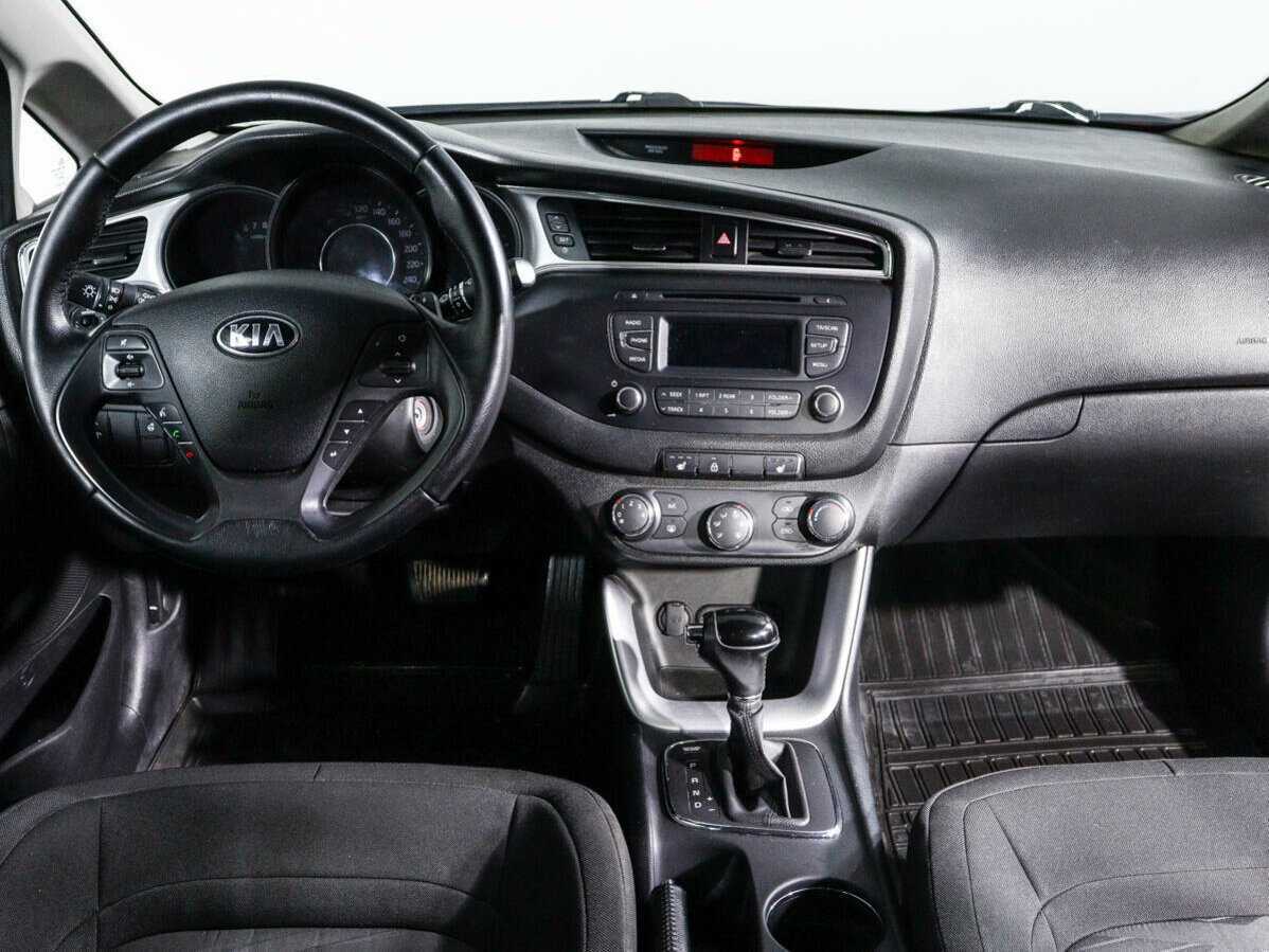 Купить Kia Ceed с пробегом. Фото: #11
