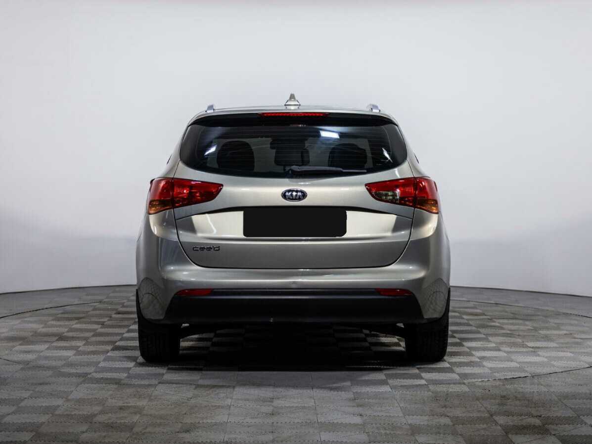 Купить Kia Ceed с пробегом. Фото: #4