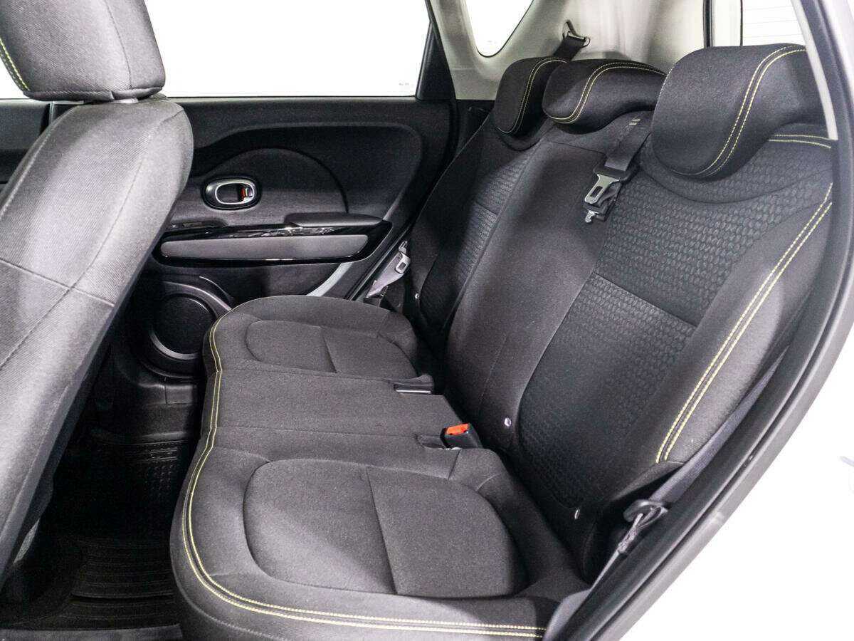 Купить Kia Soul с пробегом. Фото: #9