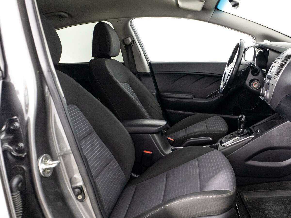 Купить Kia Cerato с пробегом. Фото: #9
