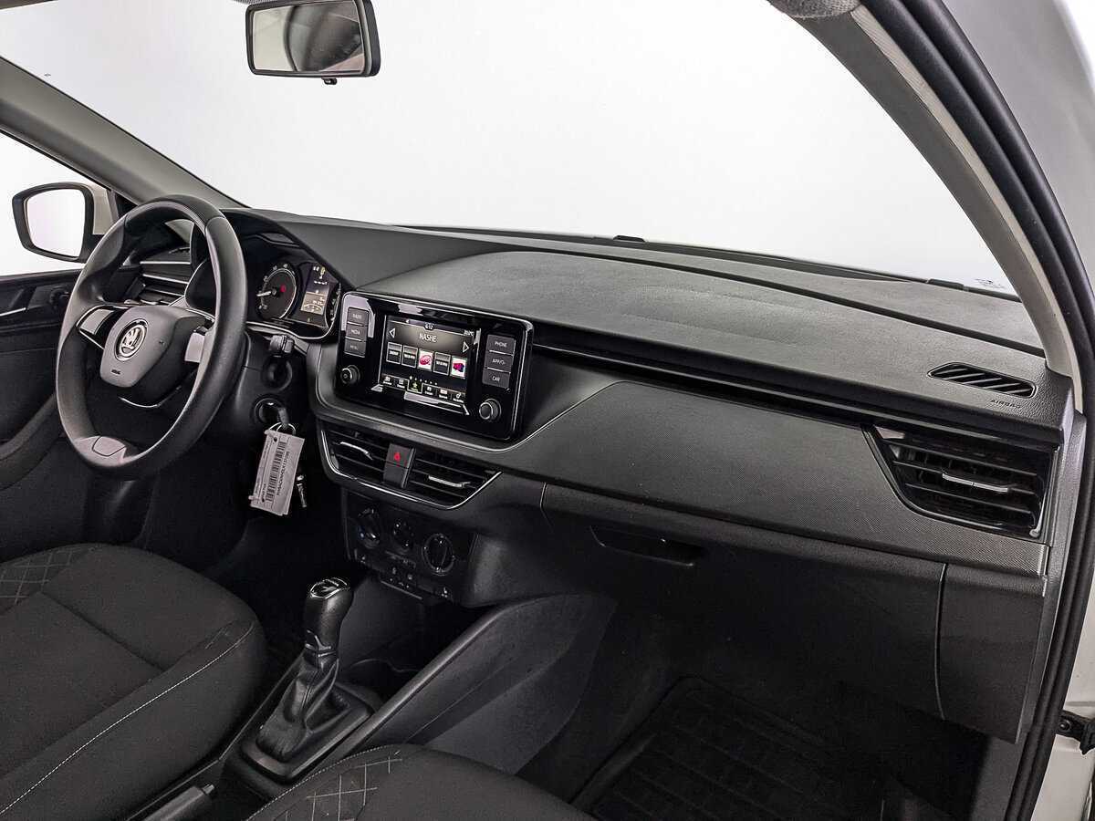 Купить Skoda Rapid с пробегом. Фото: #12