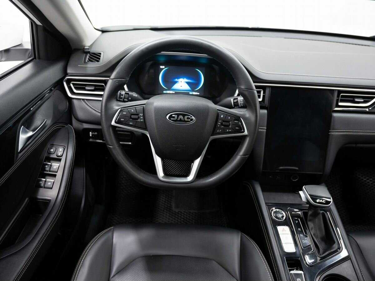 Купить JAC J7 с пробегом. Фото: #13